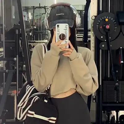 杨玲